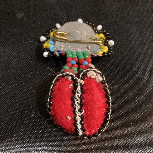 Handmade Native Pin - Picture 2 of 3